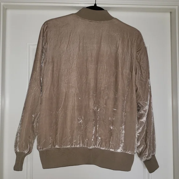 Women's Tan Velvet Bomber Jacket NWOT Size XXS - Picture 8 of 15